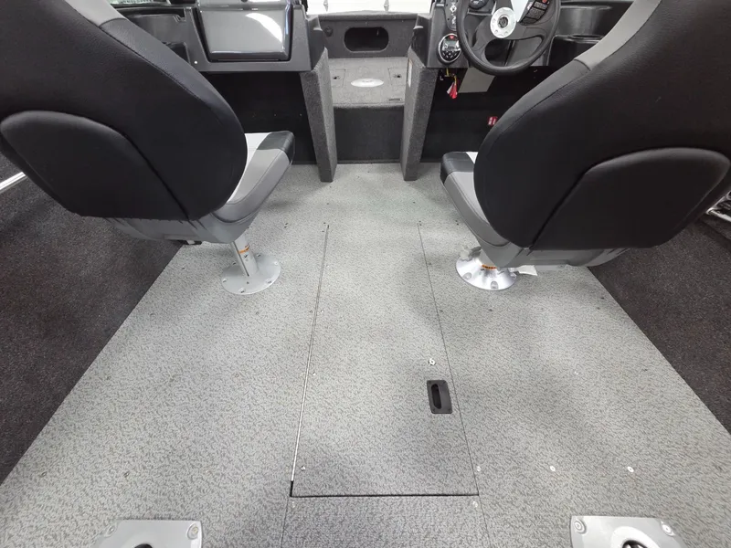 Slide: The Image of Crestliner 1650 Kodiak WT 2025 - 20