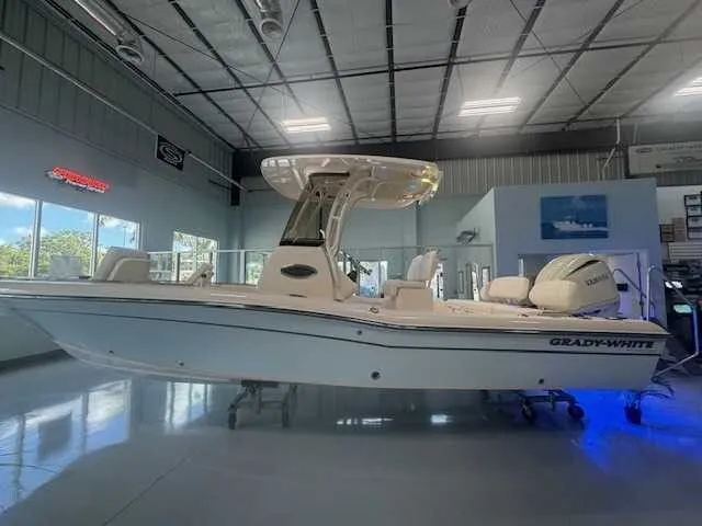 Slide: The Image of Grady-White 251 Coastal Explorer 2025 - 17