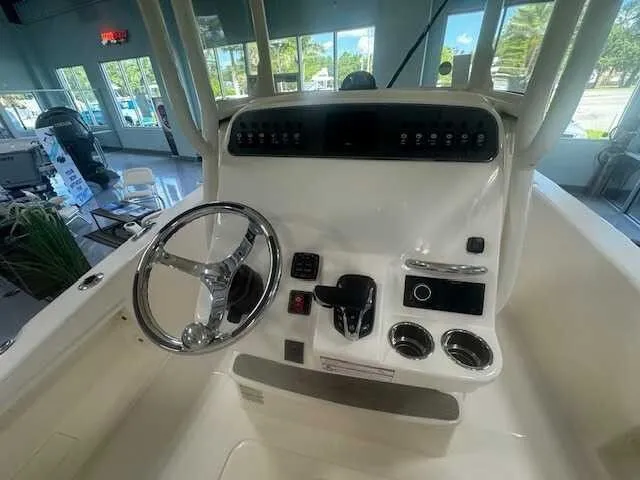 Slide: The Image of Grady-White 251 Coastal Explorer 2025 - 27