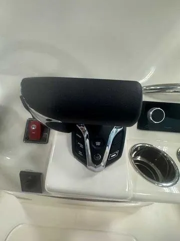 Slide: The Image of Grady-White 251 Coastal Explorer 2025 - 60