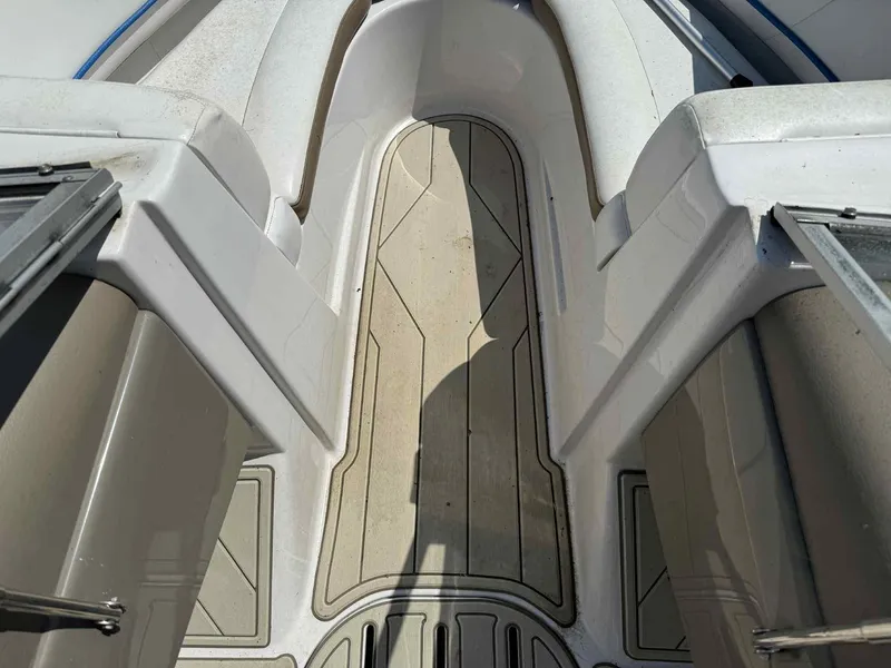 Slide: The Image of 2008 Four Winns 200 Horizon boat interior with seating and deck details. - 16