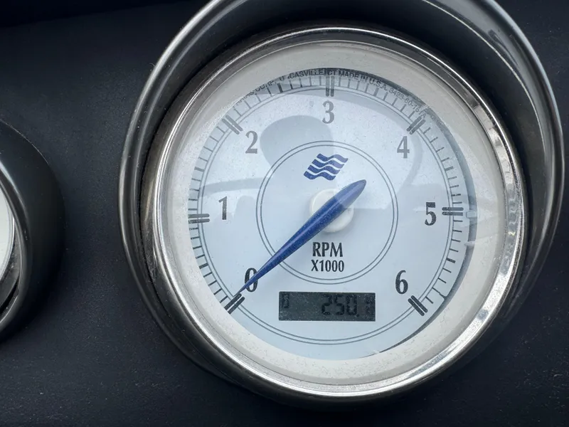 Slide: The Image of Tachometer of 2008 Four Winns H200 boat showing 2500 RPM. - 9