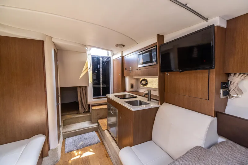 Slide: The Image of Sea Ray Sundancer 310 2016 - 63