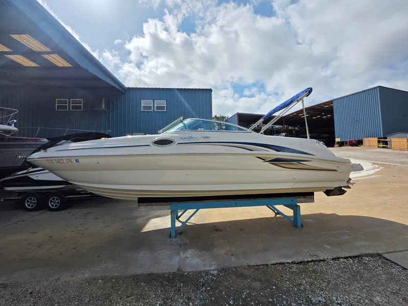 Slide: The Image of Sea Ray 240 Sundeck 2001 - 14