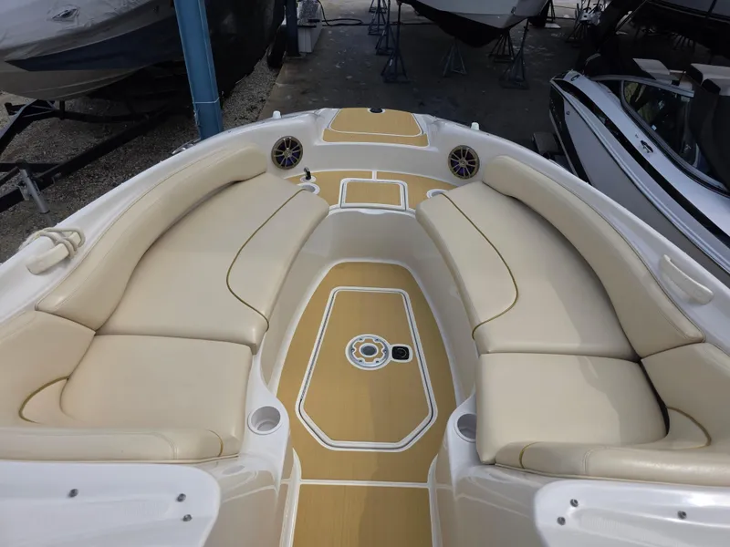 Slide: The Image of Sea Ray 240 Sundeck 2001 - 3