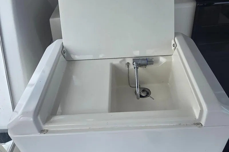 Slide: The Image of White sink on 2000 Carver 356 Aft Cabin Motor Yacht. - 11