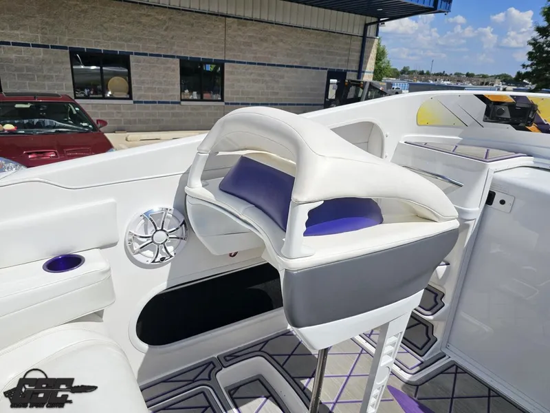 Slide: The Image of Sunsation 32 Dominator 2003 - 55