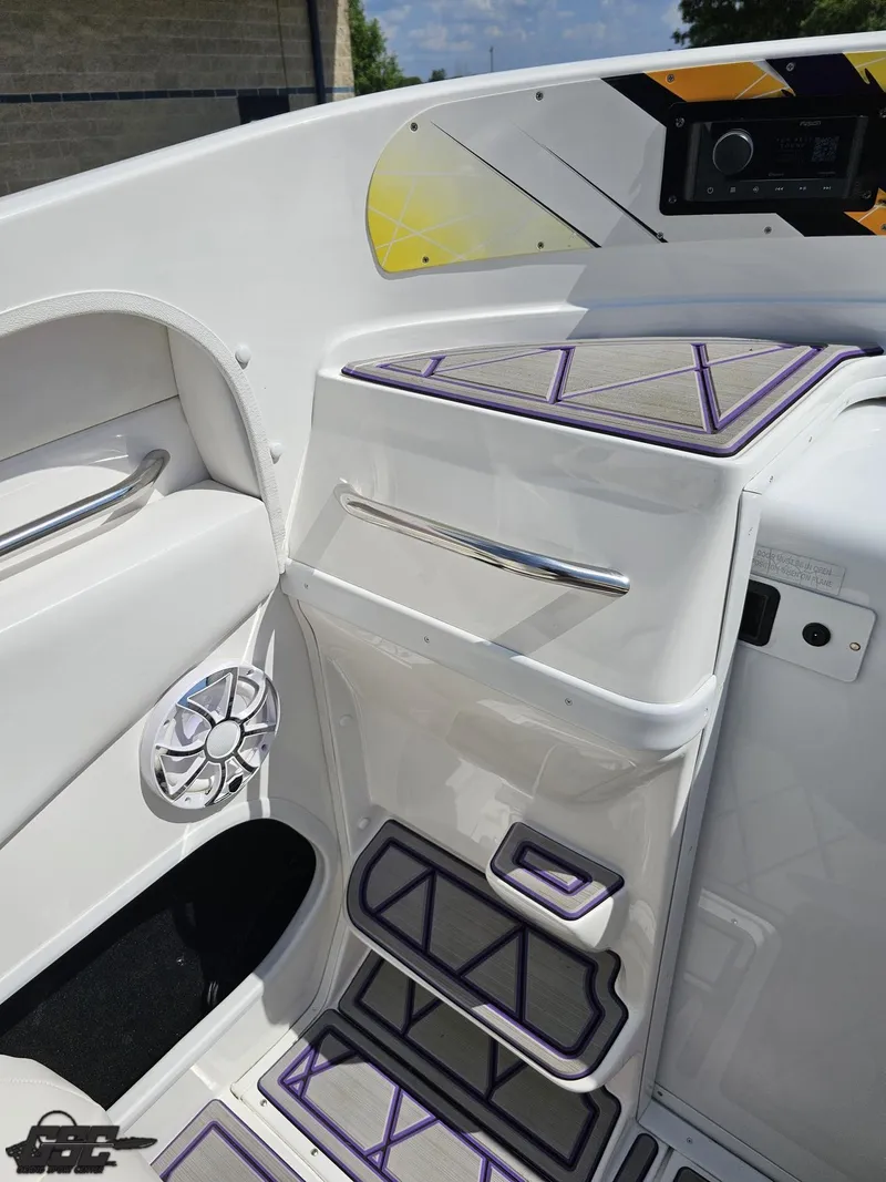 Slide: The Image of Sunsation 32 Dominator 2003 - 57