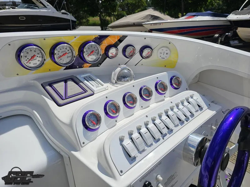 Slide: The Image of Sunsation 32 Dominator 2003 - 61