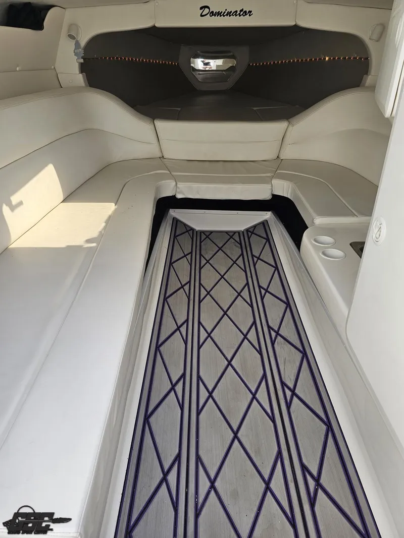 Slide: The Image of Sunsation 32 Dominator 2003 - 71