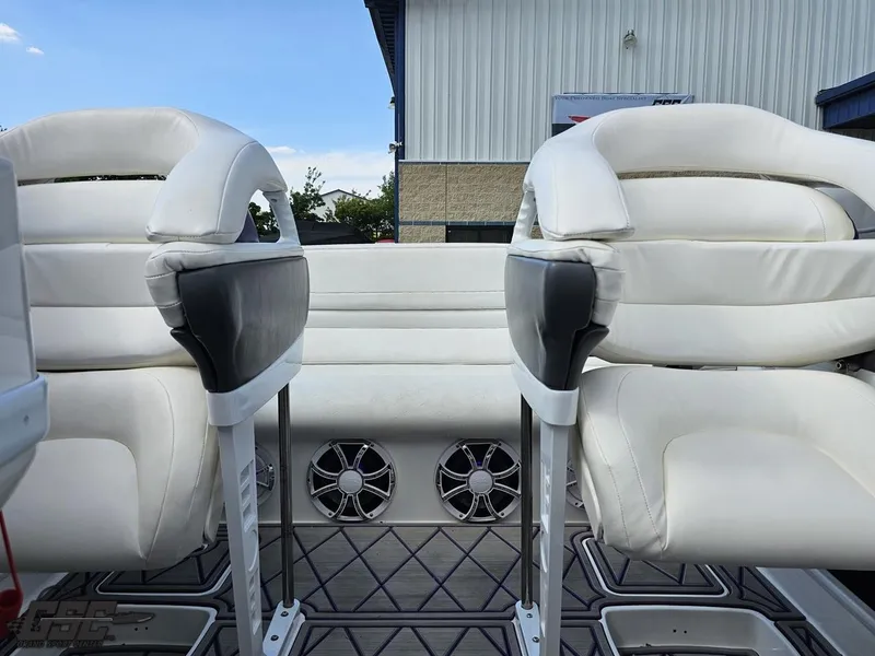 Slide: The Image of Sunsation 32 Dominator 2003 - 83