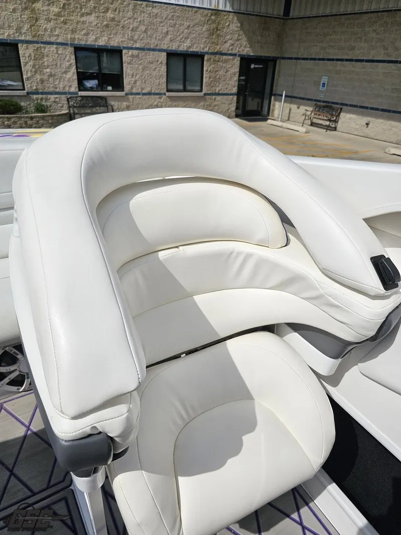 Slide: The Image of Sunsation 32 Dominator 2003 - 85