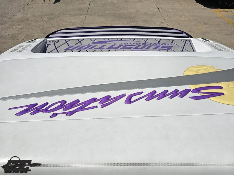 Slide: The Image of Sunsation 32 Dominator 2003 - 89