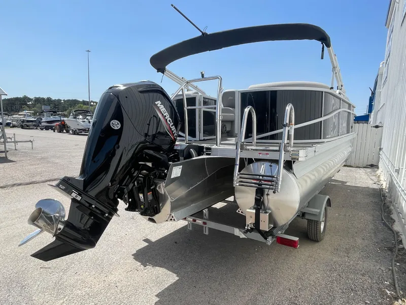 Slide: The Image of 2025 BARLETTA A20QC - Image 7 - 7