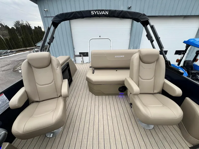 Slide: The Image of Sylvan Mirage 8520 CLZ DH 2026 - 17