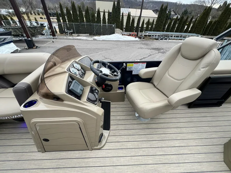 Slide: The Image of Sylvan Mirage 8520 CLZ DH 2026 - 3