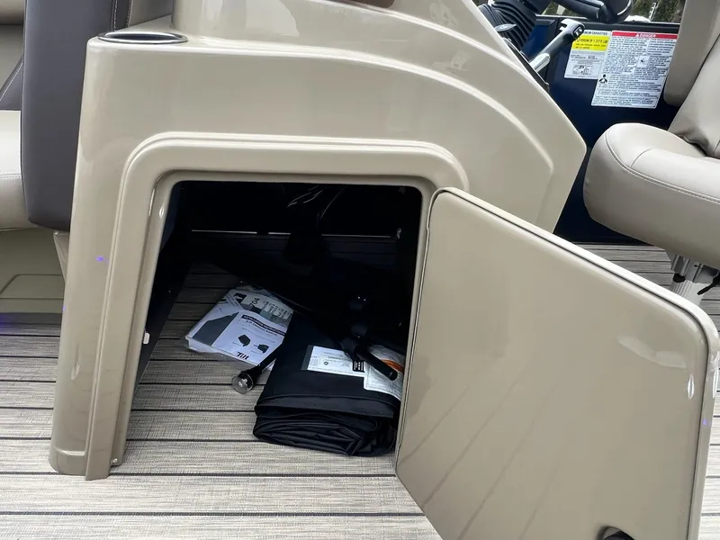 Slide: The Image of Sylvan Mirage 8520 CLZ DH 2026 - 30