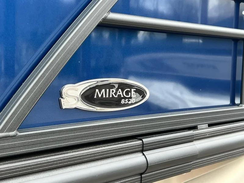 Slide: The Image of Sylvan Mirage 8520 CLZ DH 2026 - 40