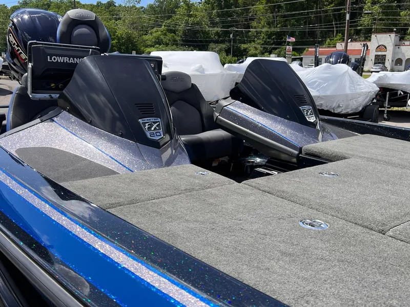 Slide: The Image of Skeeter LE-FX20 2016 - 11
