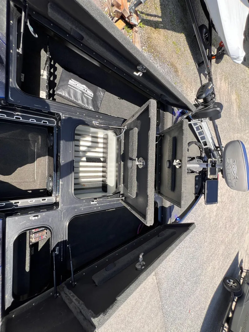 Slide: The Image of Skeeter LE-FX20 2016 - 22