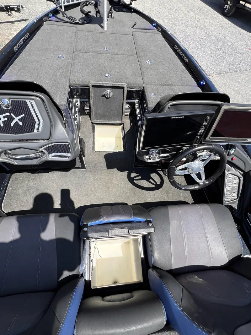 Slide: The Image of Skeeter LE-FX20 2016 - 5