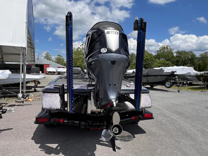 Slide: The Image of Skeeter LE-FX20 2016 - 7