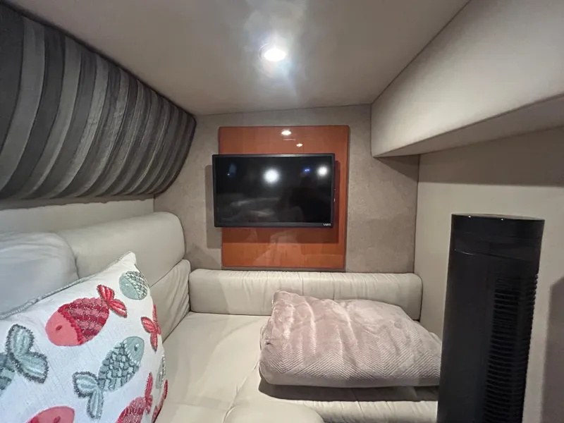 Slide: The Image of Formula 37 Performance Cruiser 2005 - 55