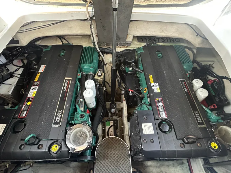 Slide: The Image of Formula 37 Performance Cruiser 2005 - 66