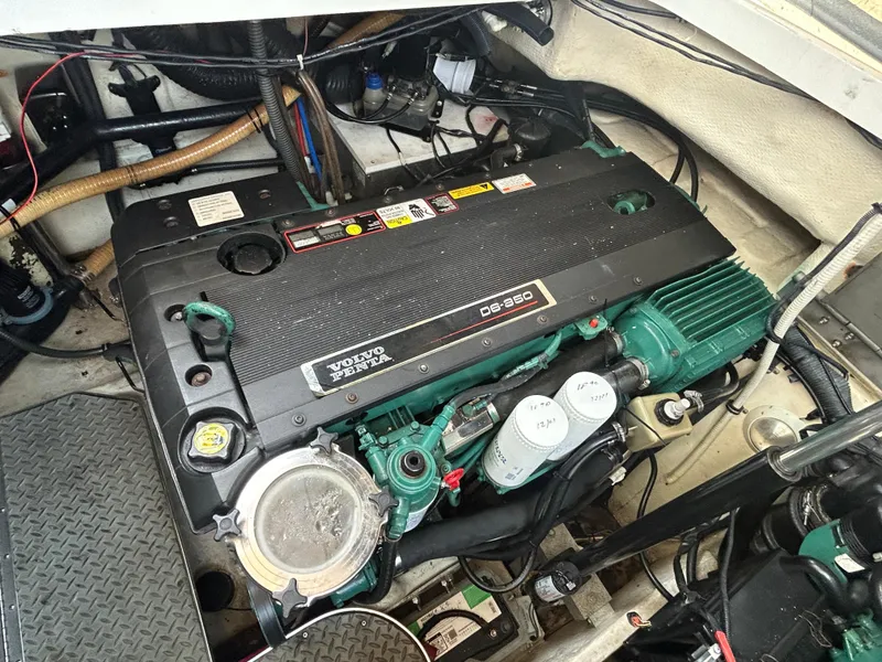 Slide: The Image of Formula 37 Performance Cruiser 2005 - 67