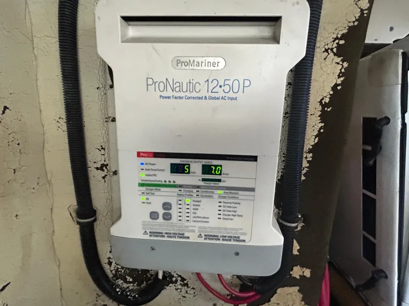 Slide: The Image of Formula 37 Performance Cruiser 2005 - 71