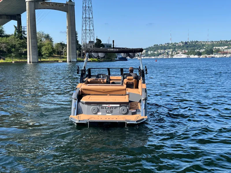 Slide: The Image of Cobalt R6 Surf 2025 - 6