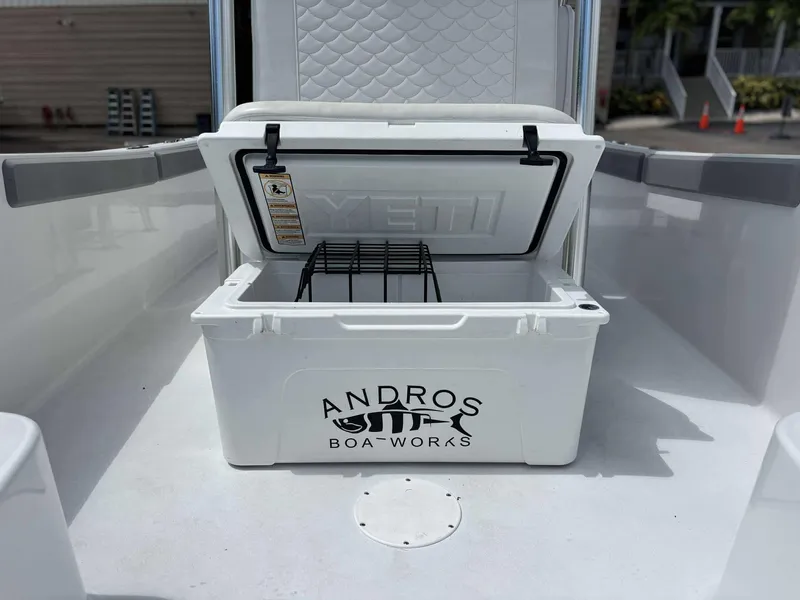 Slide: The Image of Open YETI cooler on 2007 Andros Tarpon 26 boat deck. - 17