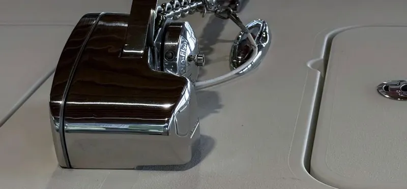 Slide: The Image of Chrome boat throttle control on Freeman 42 LR, 2019 model. - 18