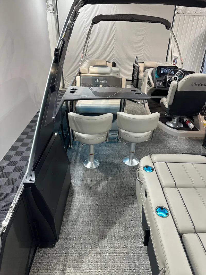 Slide: The Image of Barletta LUSSO 25UEA 2026 - 17