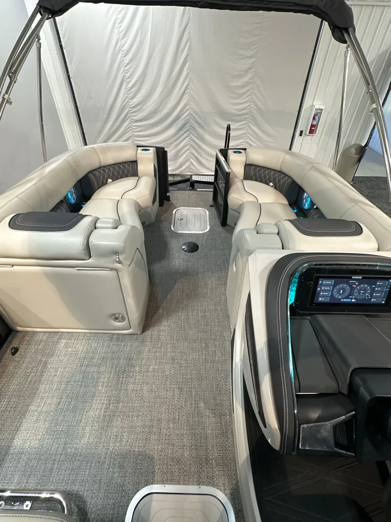 Slide: The Image of Barletta LUSSO 25UEA 2026 - 21