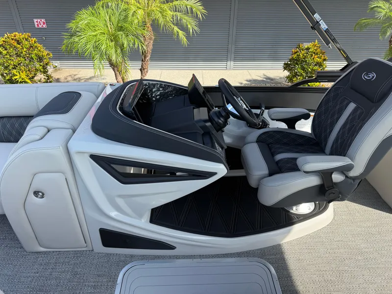 Slide: The Image of Barletta Lusso 23M 2026 - 13