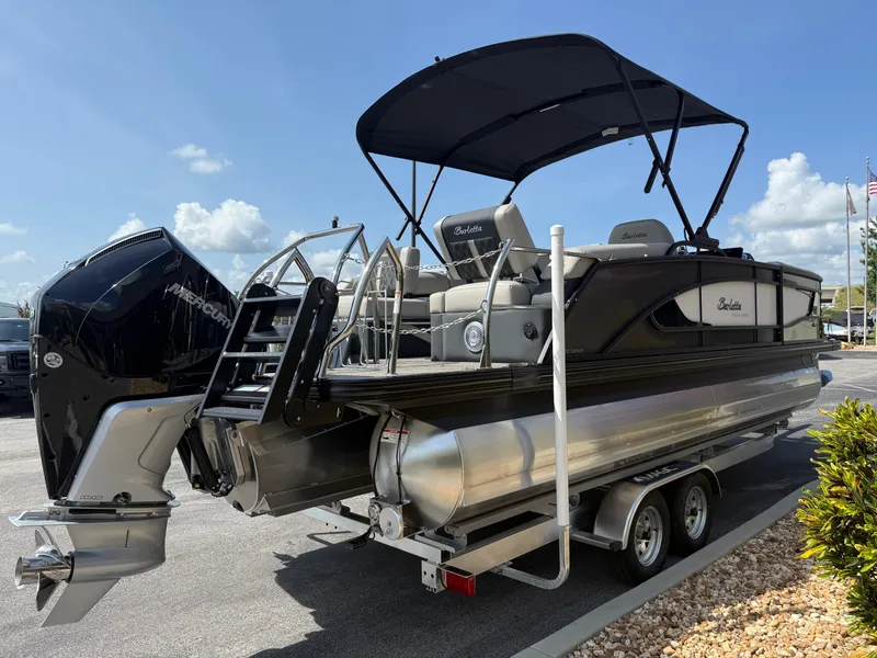 Slide: The Image of Barletta Lusso 23M 2026 - 5