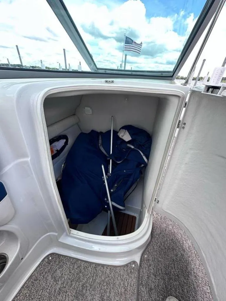 Slide: The Image of Crownline Boats Eclipse E6 2011 - 6