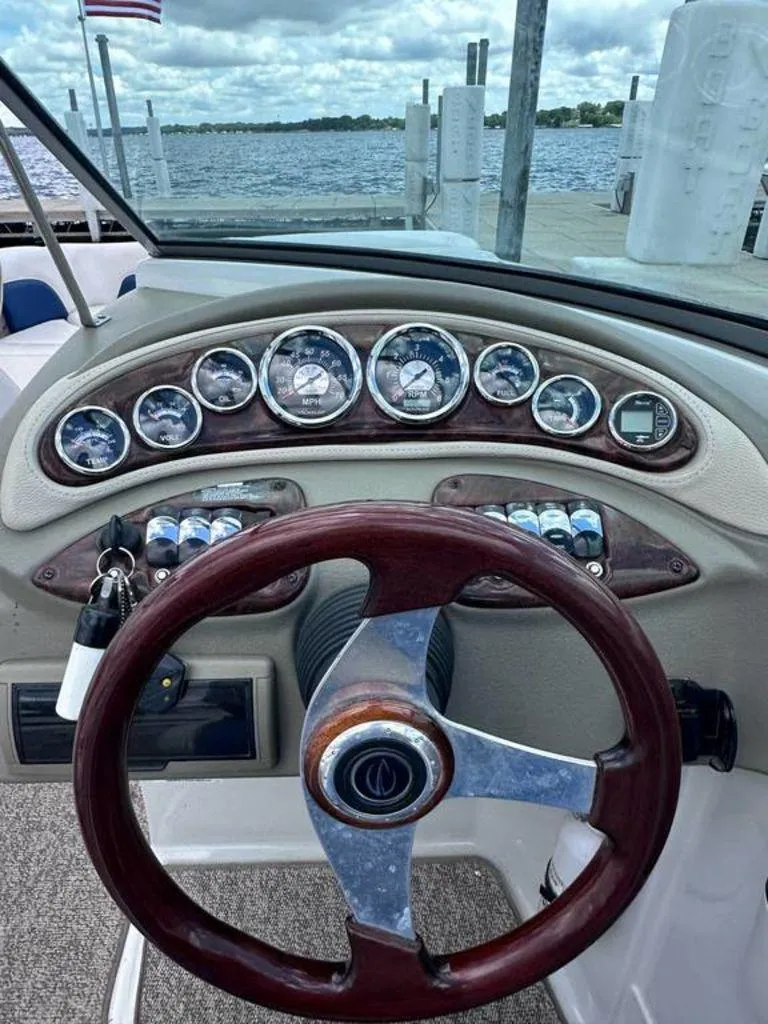 Slide: The Image of Crownline Boats Eclipse E6 2011 - 8