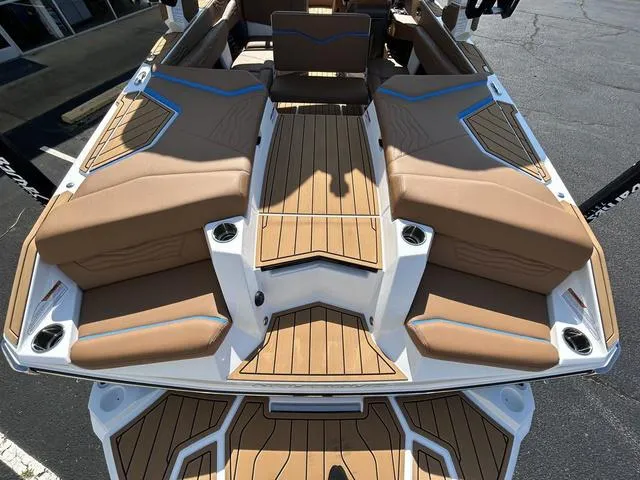 Slide: The Image of Nautique Super Air Nautique G23 2025 - 10