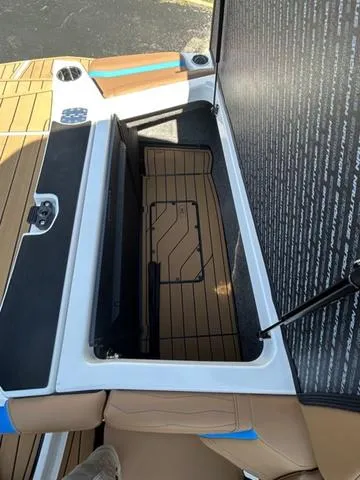 Slide: The Image of Nautique Super Air Nautique G23 2025 - 12