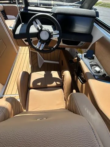 Slide: The Image of Nautique Super Air Nautique G23 2025 - 18