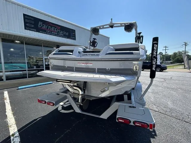 Slide: The Image of Nautique Super Air Nautique GS22 2025 - 4