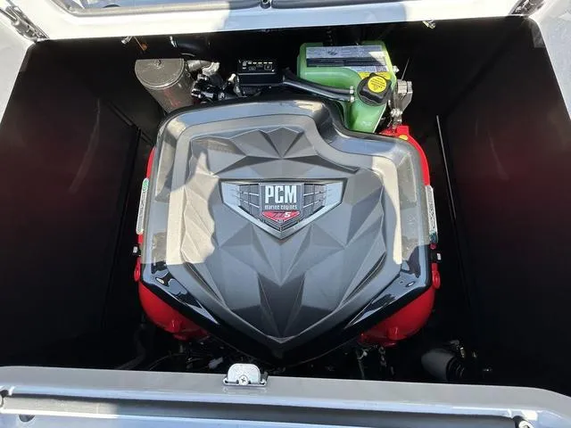 Slide: The Image of Nautique Super Air Nautique GS22 2025 - 7