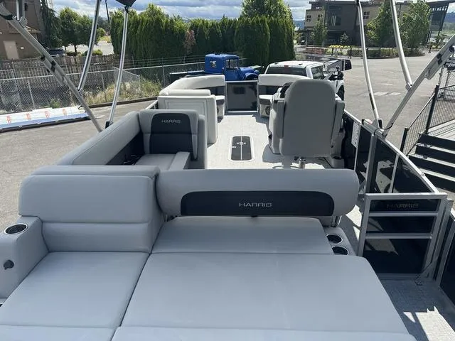 Slide: The Image of Harris CRUISER 230 SL 2025 - 25