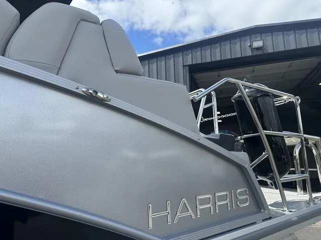 Slide: The Image of Harris CRUISER 230 SL 2025 - 8