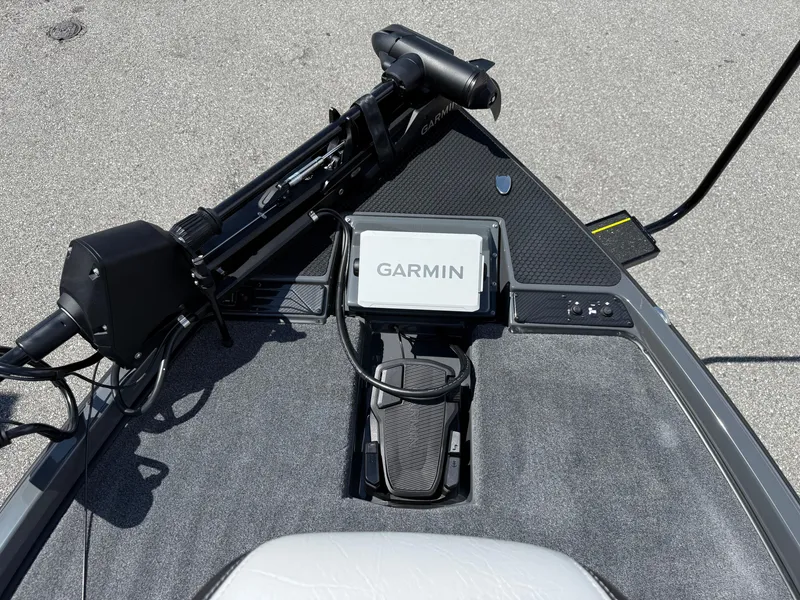 Slide: The Image of Front deck of 2026 Phoenix 721 ZXL with Garmin electronics and trolling motor. - 9