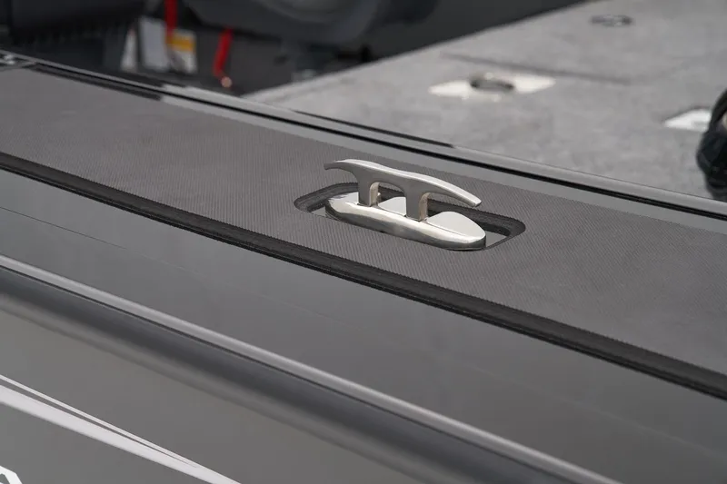 Slide: The Image of Tracker Targa V-19 WT 2025 - 49