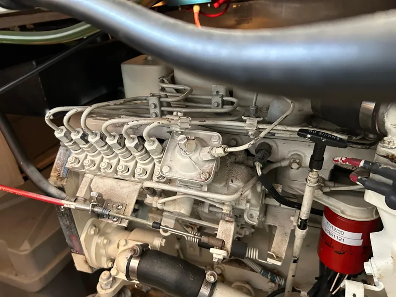 Slide: The Image of Engine components of a 1996 Bayliner 4087 Aft Cabin Motoryacht. - 22