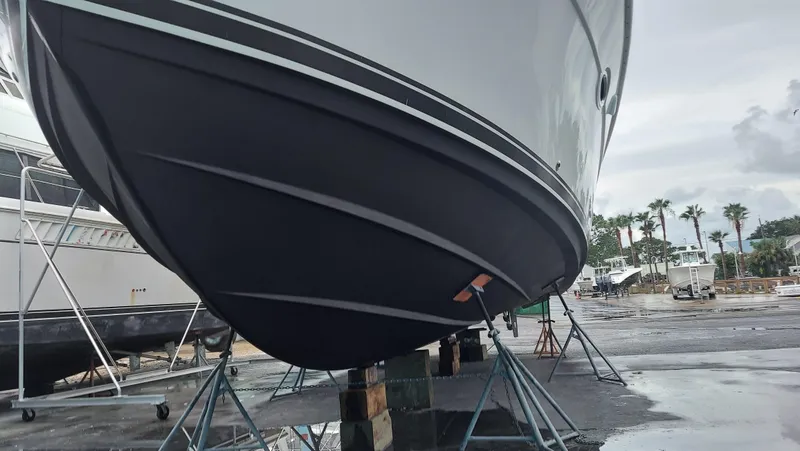 Slide: The Image of Silverton Motor Yacht 2005 - 6